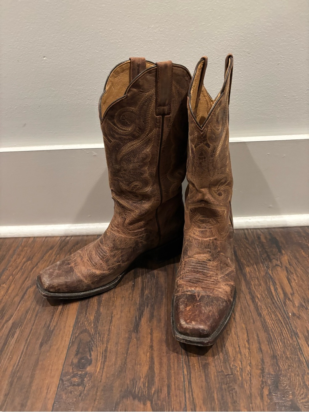 Classic Brown Leather Cowboy Boots